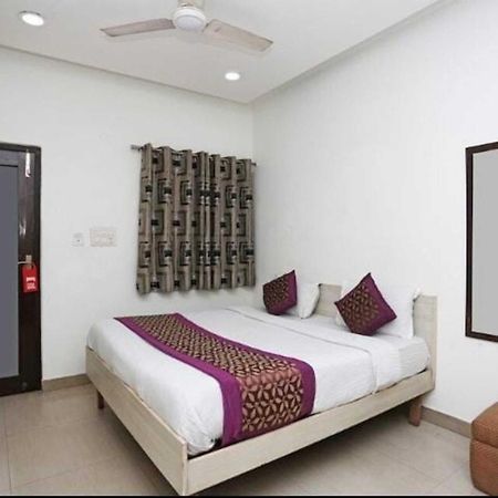 Deluxe Rooms In Jangpura Neu-Delhi Exterior foto
