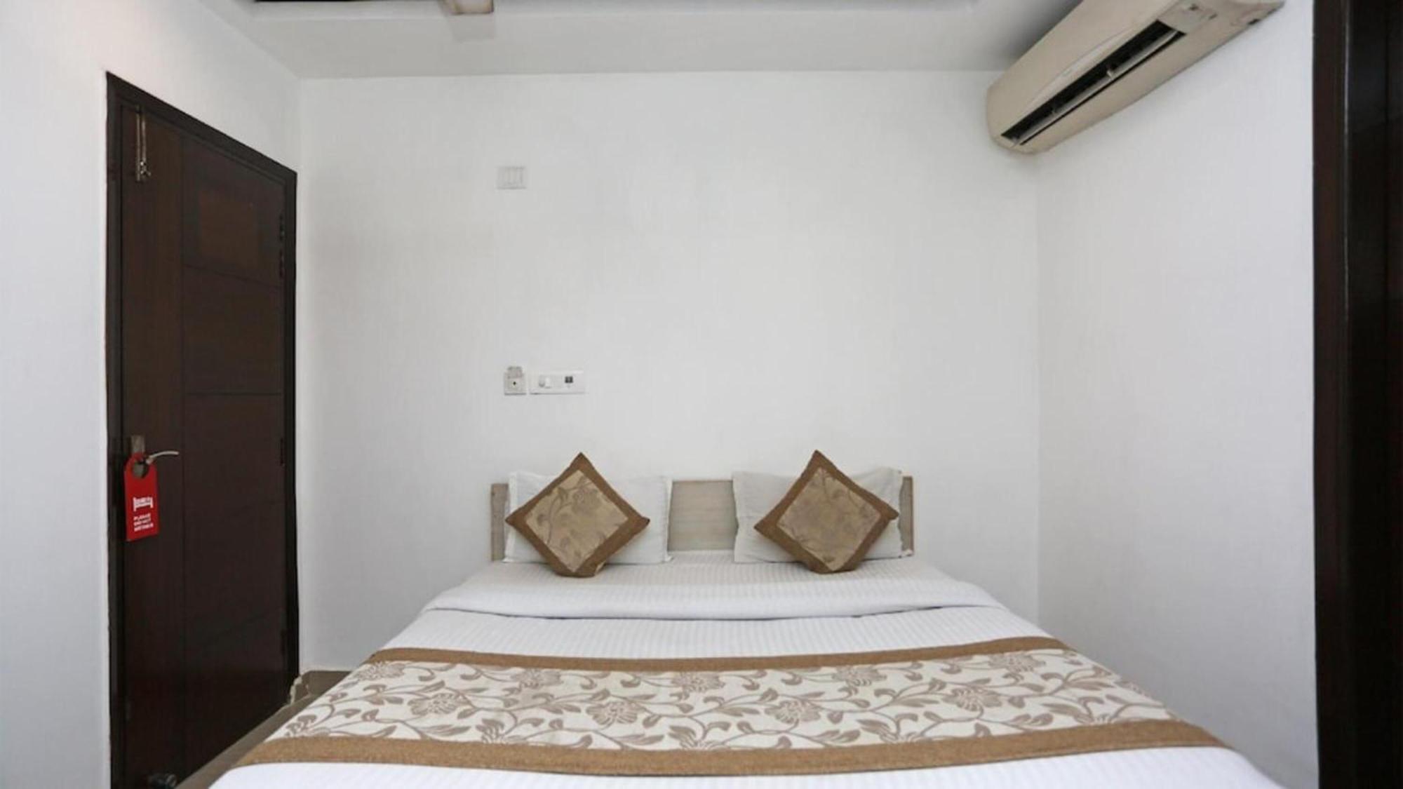 Deluxe Rooms In Jangpura Neu-Delhi Exterior foto
